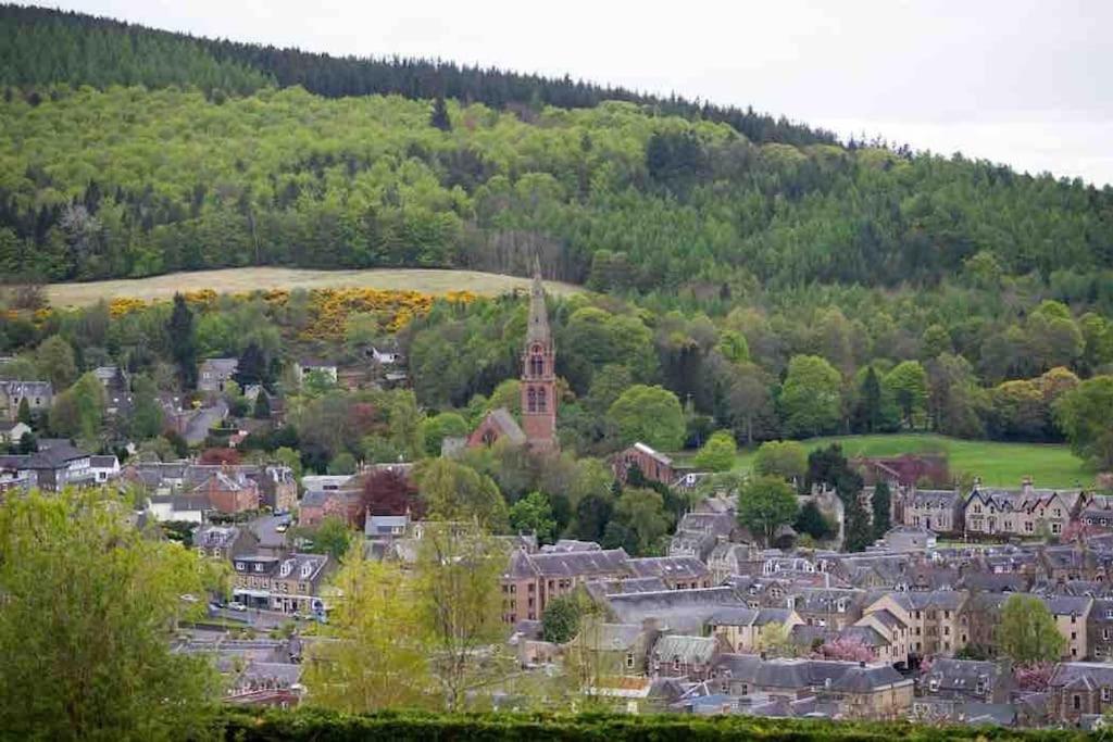 Cosy Authentic Flat In The Heart Of Galashiels Extérieur photo